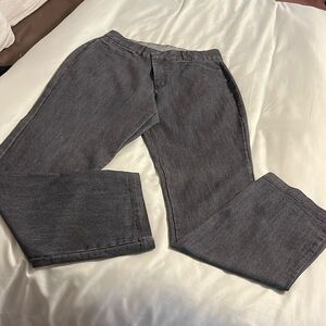 Gray , Gloria Vanderbilt straight leg jeans . Size 10